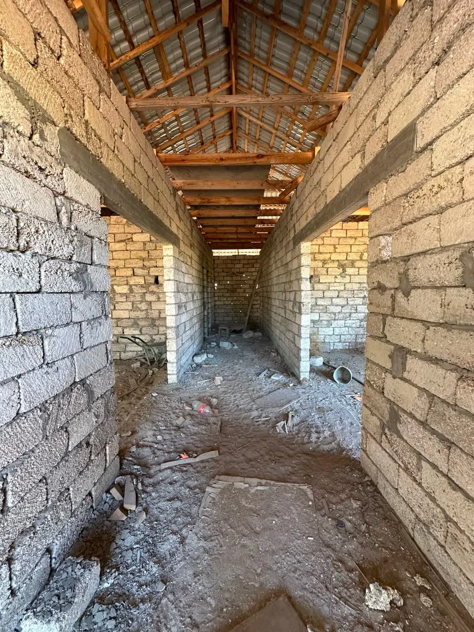 5 otaqlı həyət evi 270 m² - satılır — şəkil 1