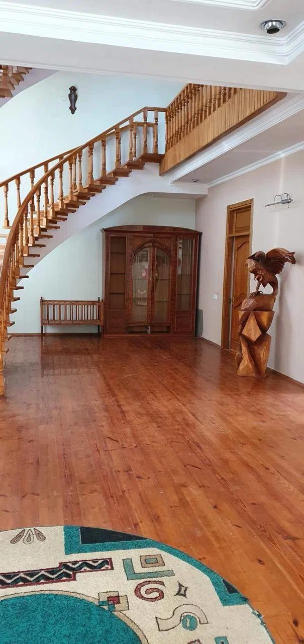 5 otaqlı bağ evi 350 m² satılır — şəkil 4