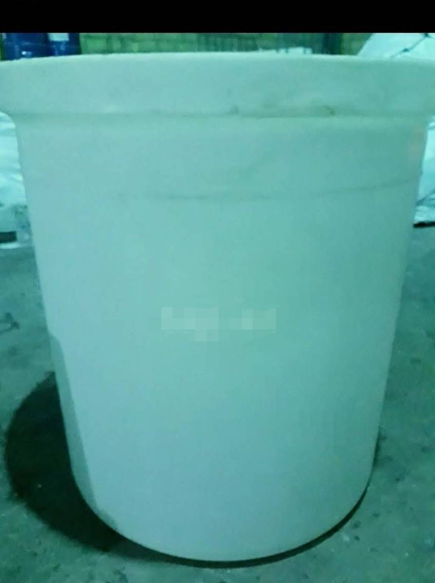 Plastik çənlər. — şəkil 4
