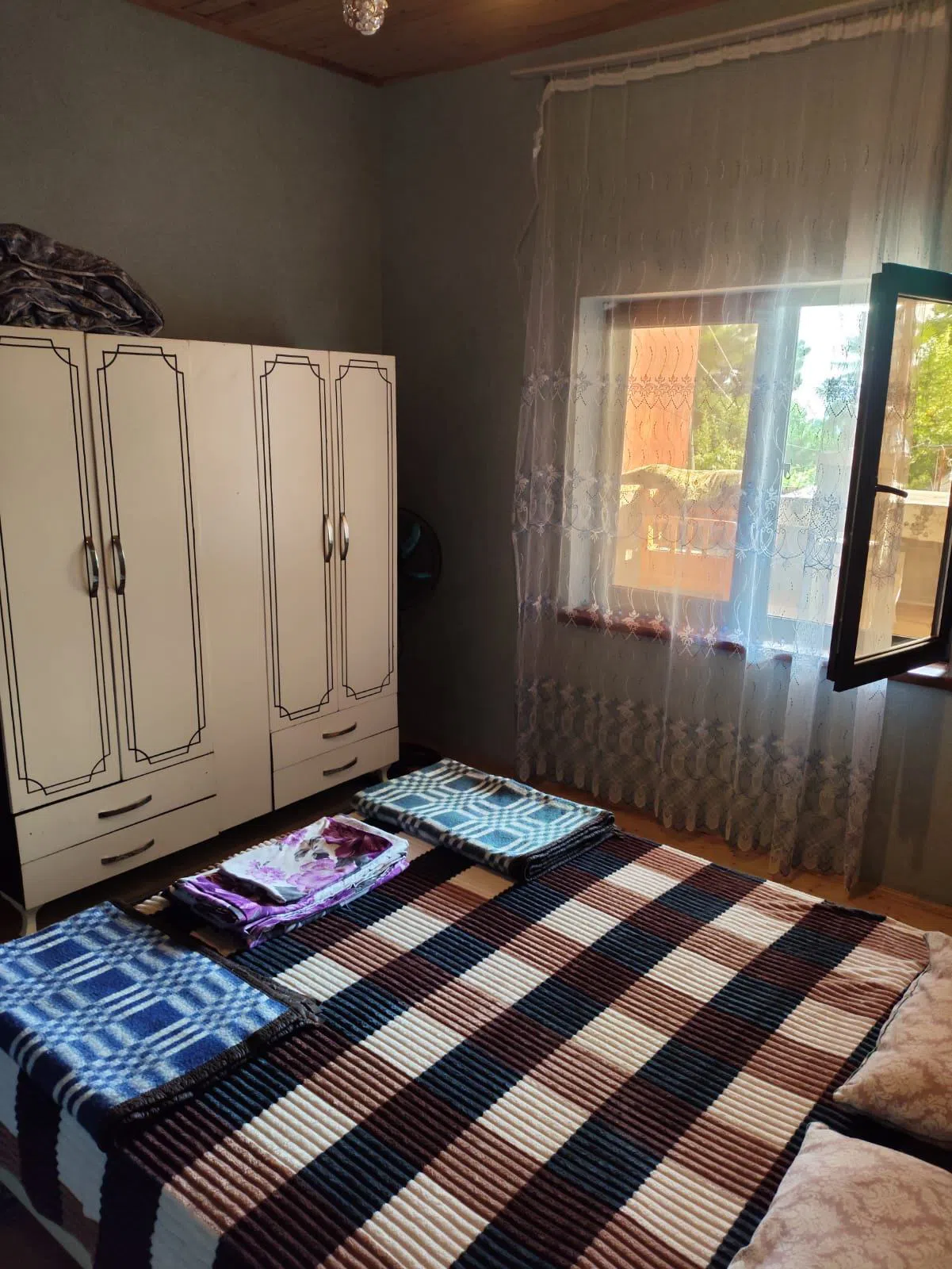 2 otaqlı bağ evi 50 m² günlük kirayə verilir — şəkil 2