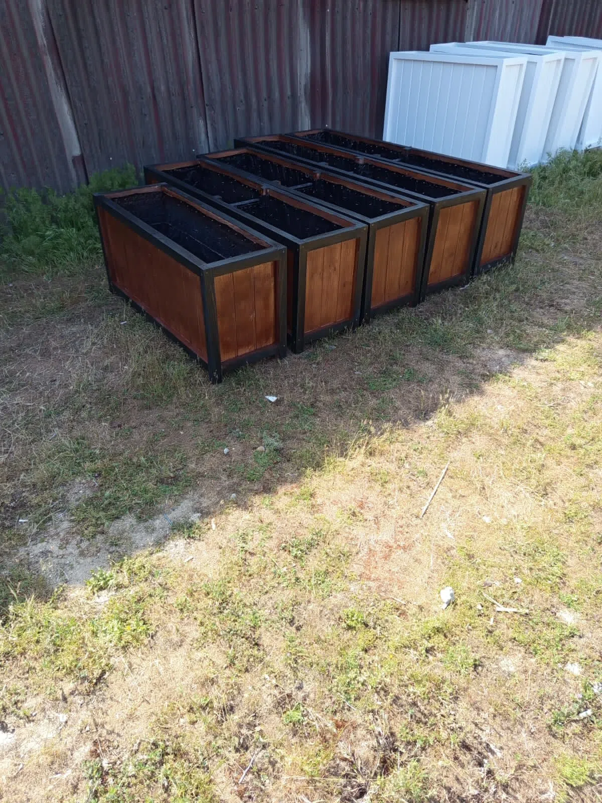 Taxtadan göz oxṣayan möcüzələr yaradırıq.