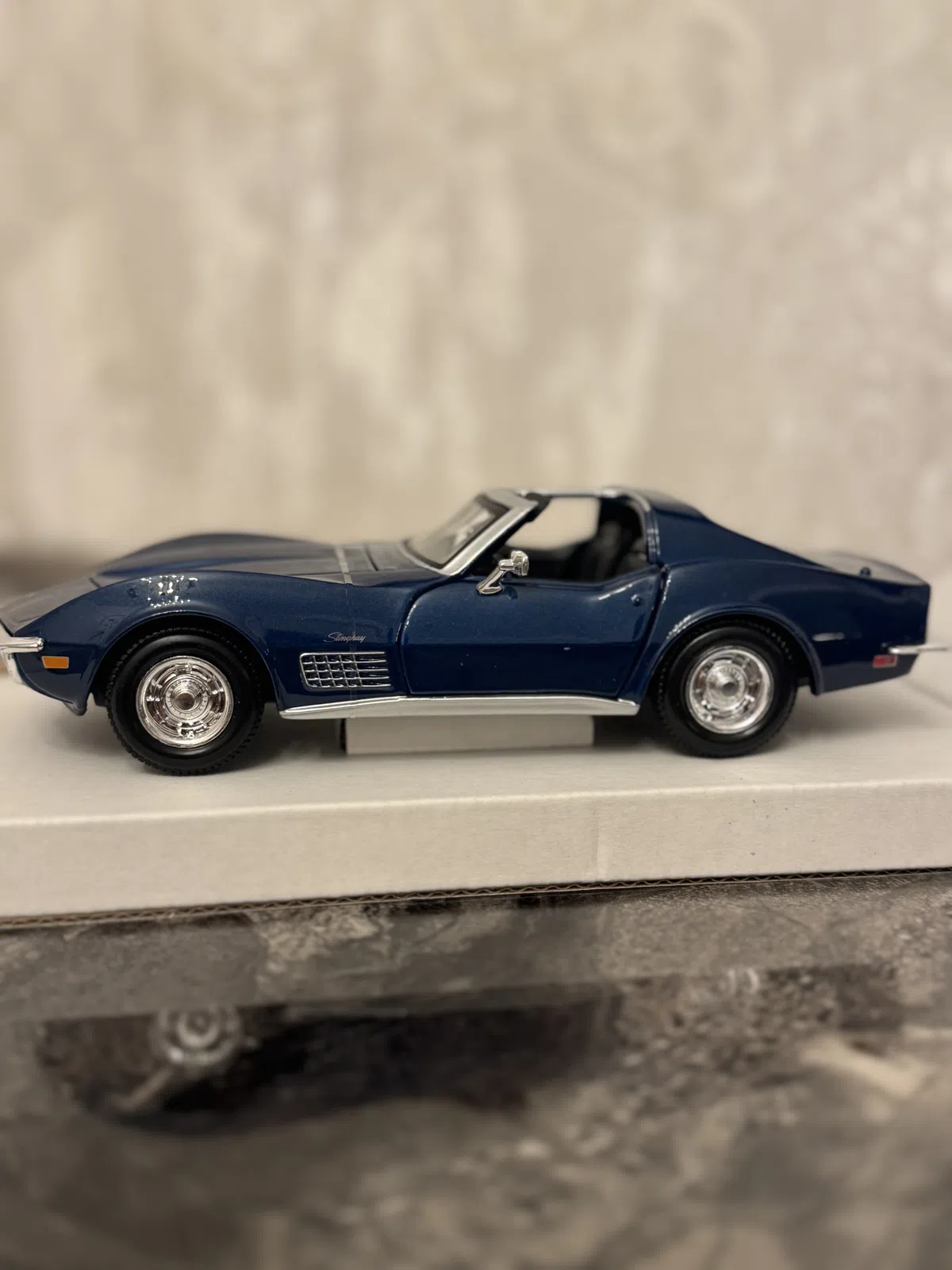 Maisto 1:24 1970 Corvette Blue Static Die Cast Vehicles Coll — şəkil 3