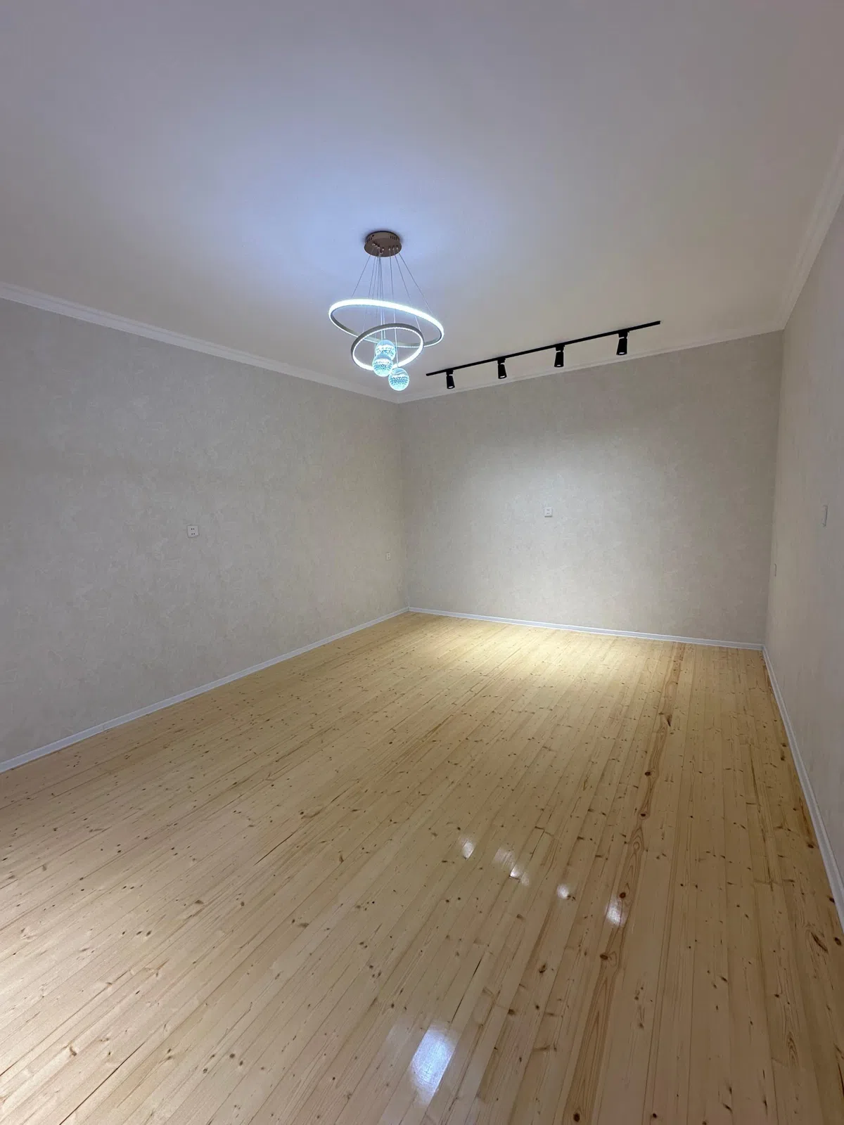 5 otaqlı villa 220 m² - 3 sot torpaq sahəsində satılır — şəkil 8