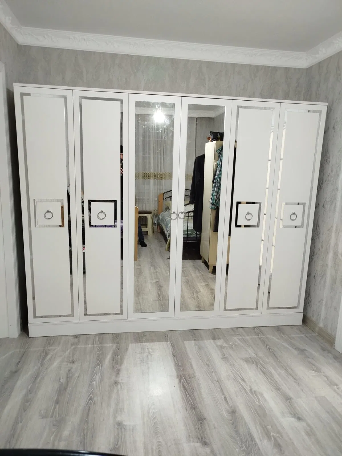 3 qapılı dolab — şəkil 2
