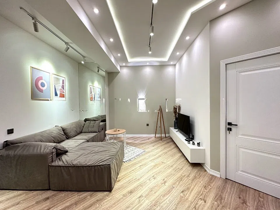 2 otaqlı mənzil 70 m² satılır