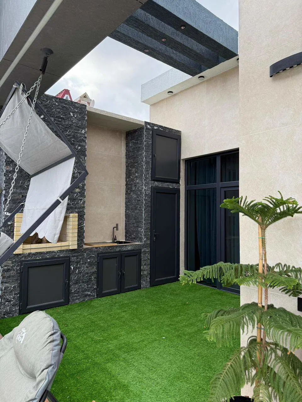 4 otaqlı bağ evi 260 m² 5.5 sot torpaq sahəsində satılır — şəkil 5