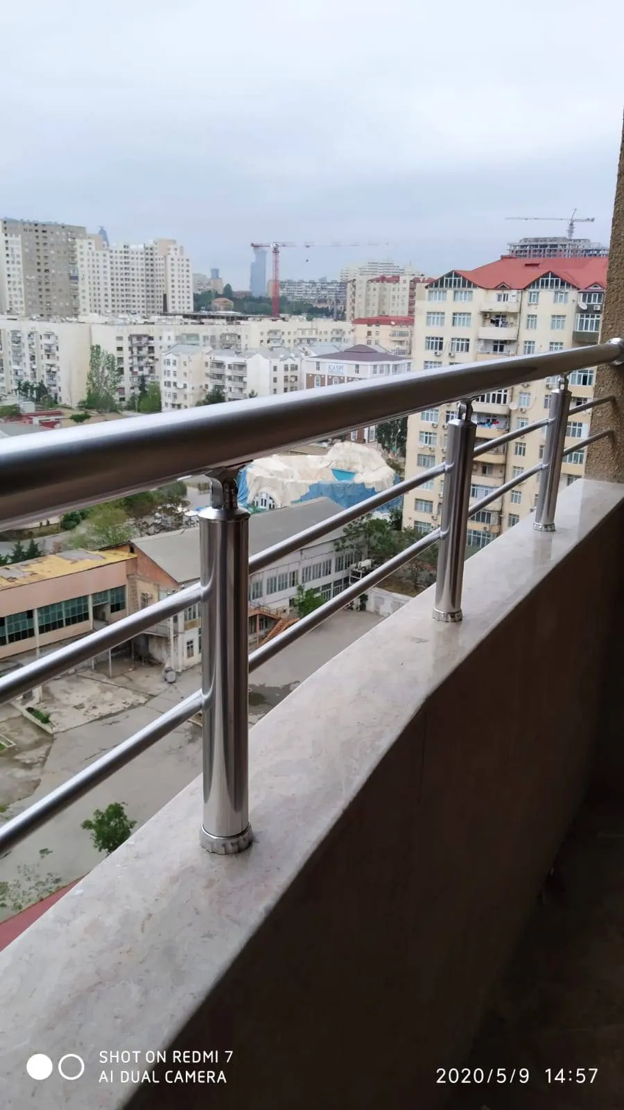 Balkon üçün təhlükəsiz məhəccər — şəkil 5