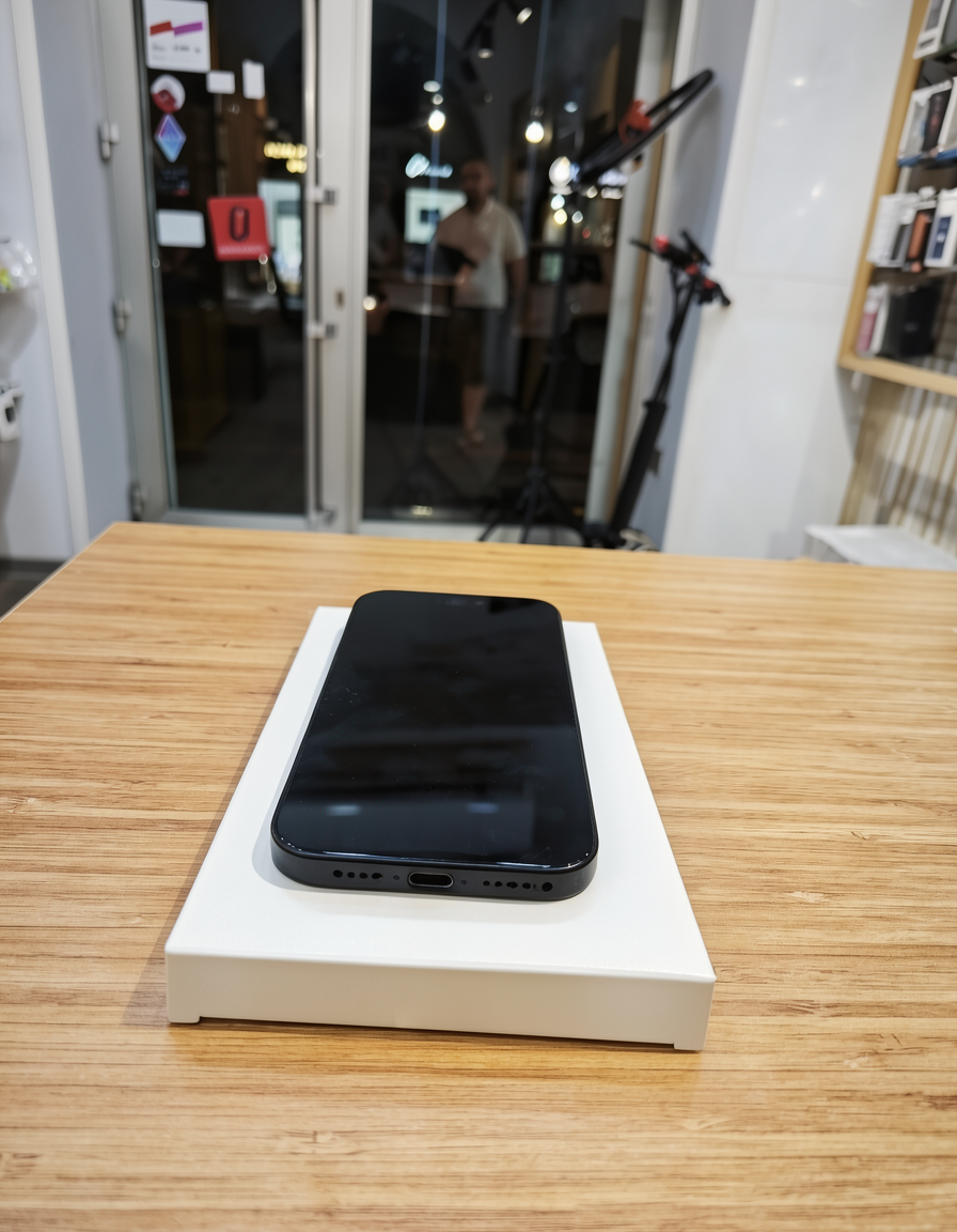 Apple, iPhone 16 Pro, 8 GB — şəkil 2