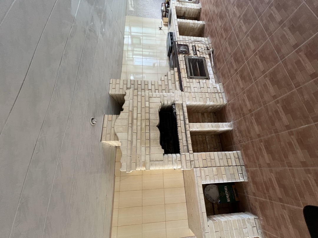 10 otaqlı bağ evi 350 m² 13 sot torpaq sahəsində günlük kirayə verilir — şəkil 5