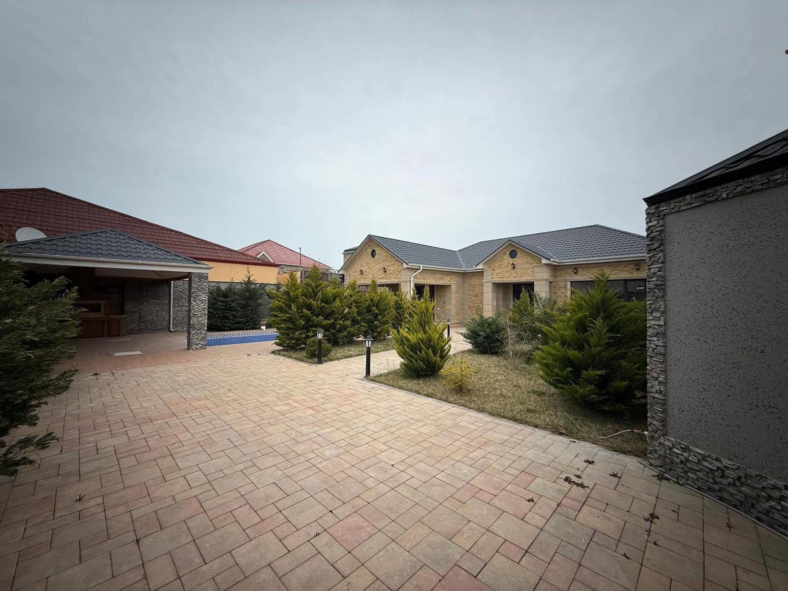 4 otaqlı bağ evi 190 m² 6 sot torpaq sahəsində satılır — şəkil 4