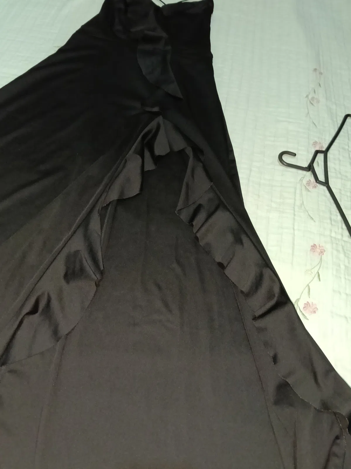 kureyi iple baglanan don. qara.