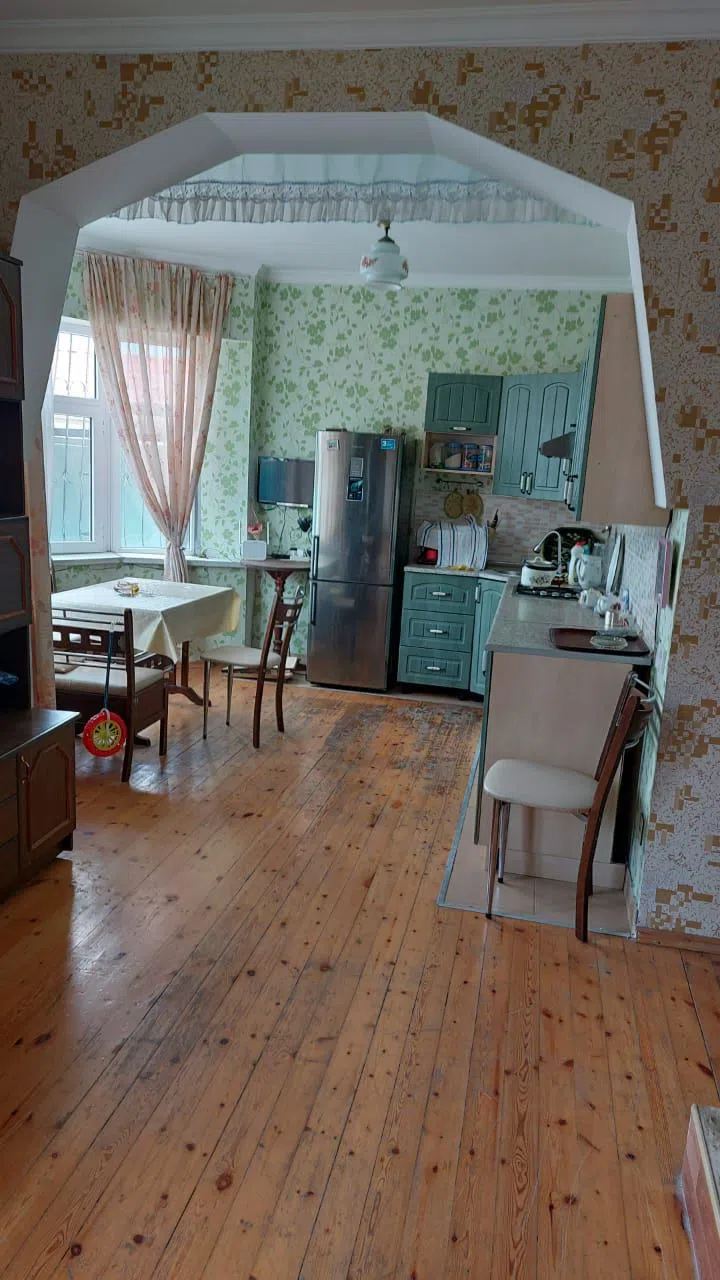 4 otaqlı həyət evi 182 m² - 4 sot torpaq sahəsində satılır — şəkil 8