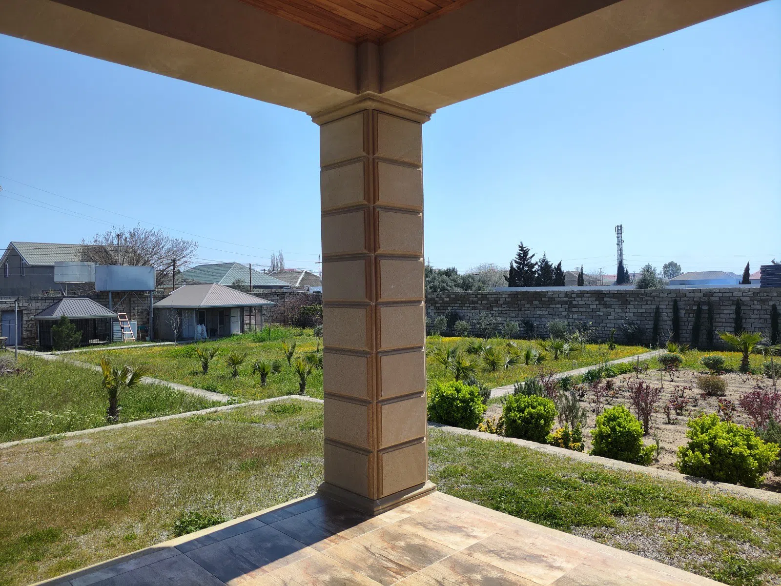 5 otaqlı həyət evi 504 m² - 24 sot torpaq sahəsində satılır