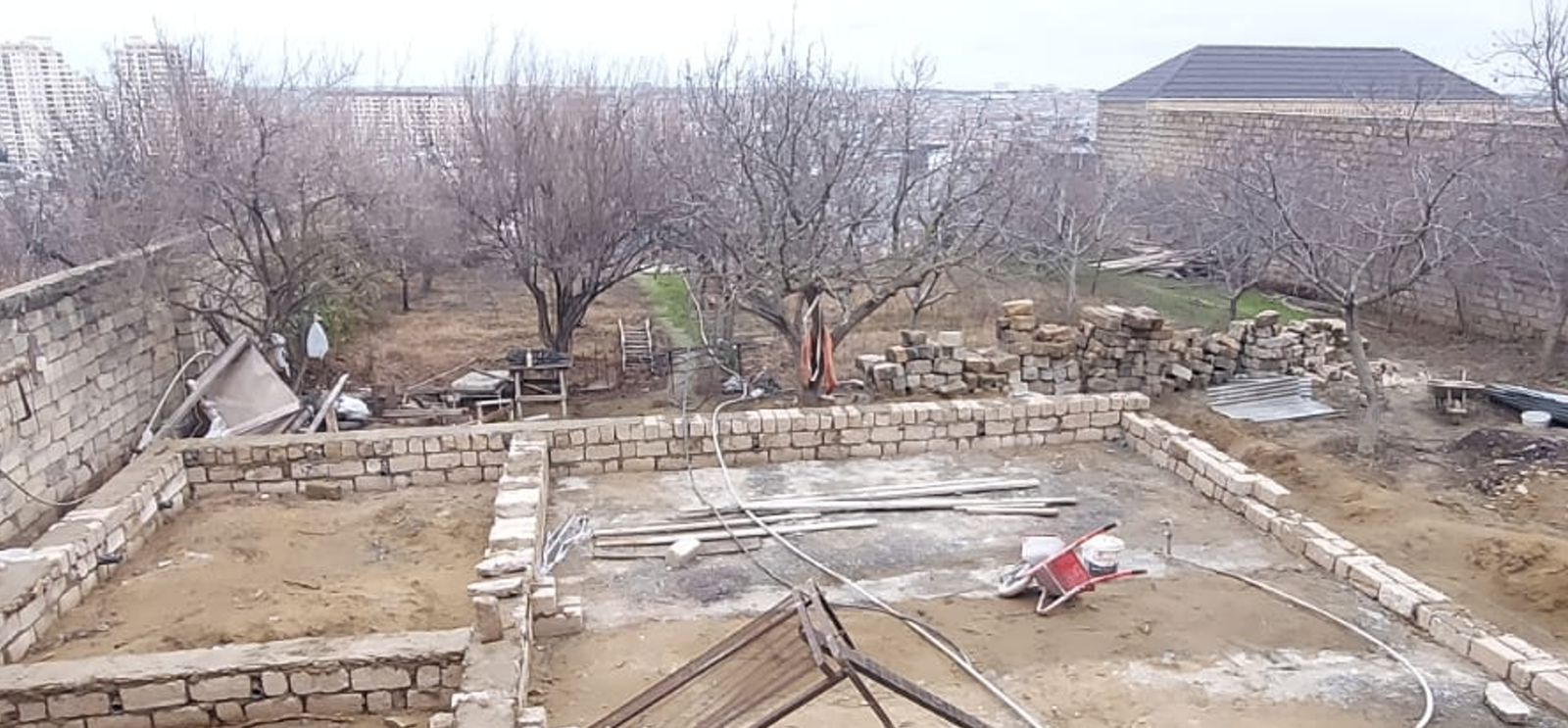 6 otaqlı villa 450 m² - 16 sot torpaq sahəsində satılır — şəkil 29