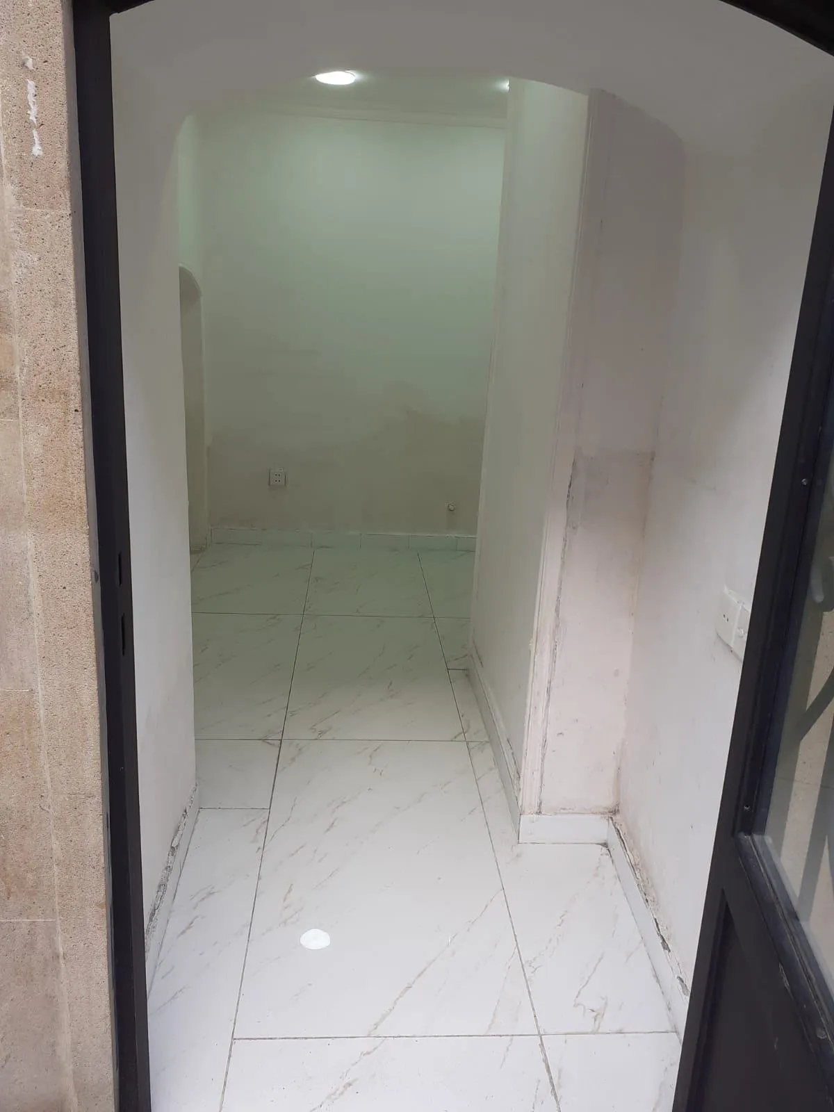 1 otaqlı ofis, 60 m² satılır — şəkil 2