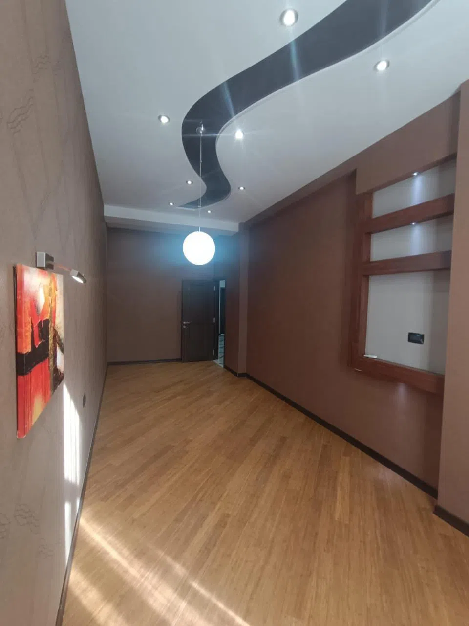 4 otaqlı mənzil 170 m² satılır