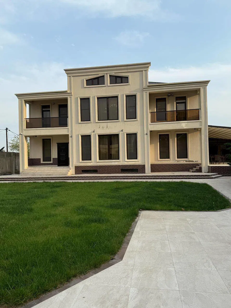 5 otaqlı villa 550 m² - 14 sot torpaq sahəsində satılır - Tenderyard