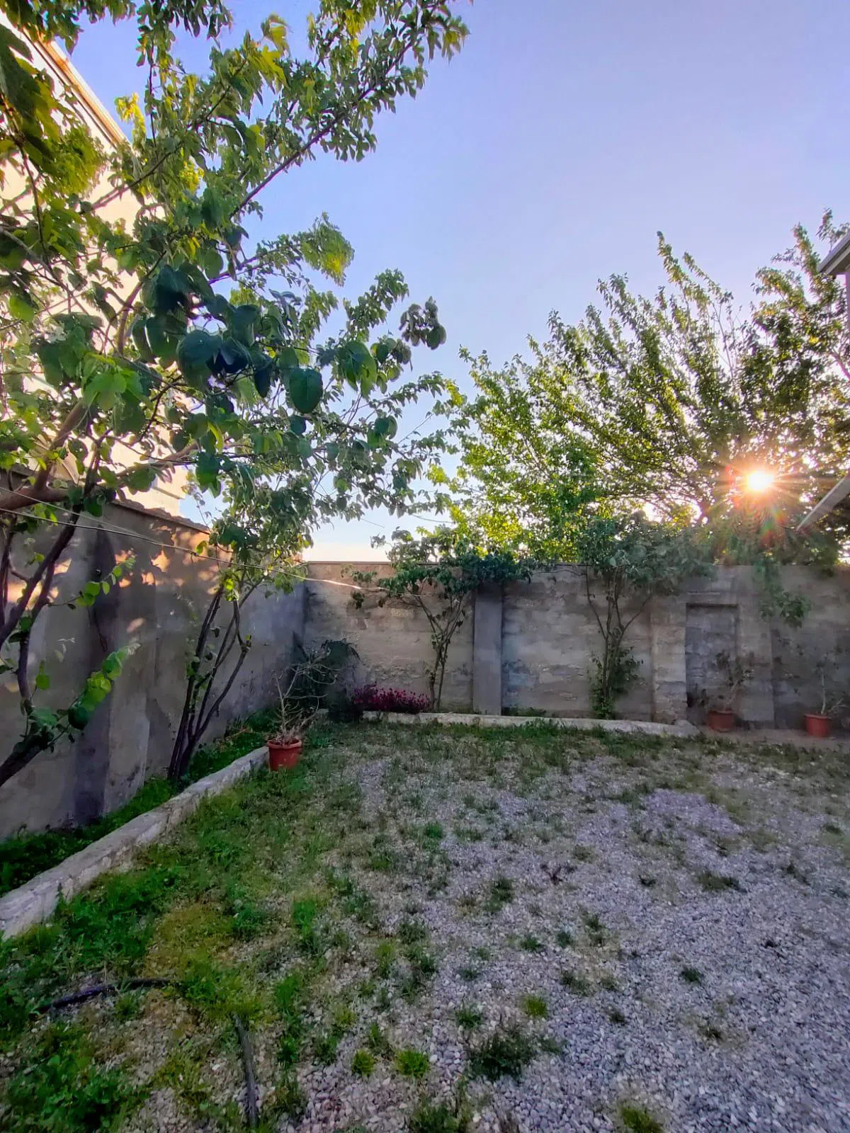 5 otaqlı həyət evi 200 m² - 3 sot torpaq sahəsində satılır — şəkil 15