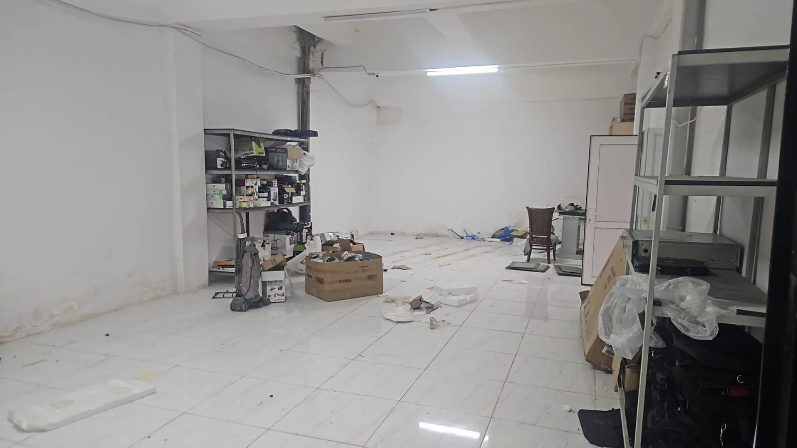 Əla təmirli ticarət obyekti, 400 m² kirayə verilir — şəkil 10