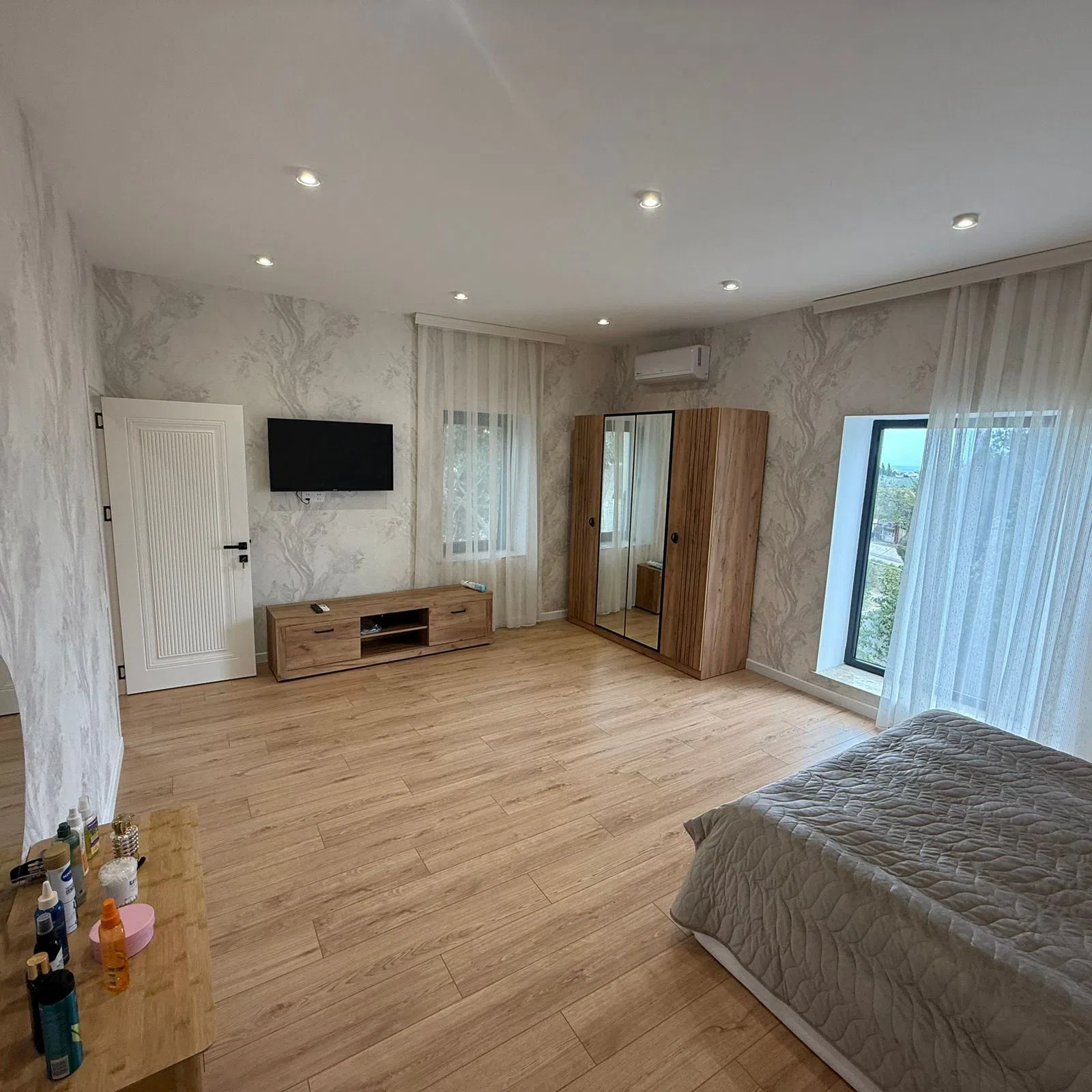 10 otaqlı bağ evi 655 m² 20 sot torpaq sahəsində satılır — şəkil 19