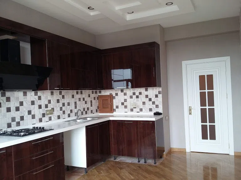 4 otaqlı mənzil 190 m² satılır — şəkil 6