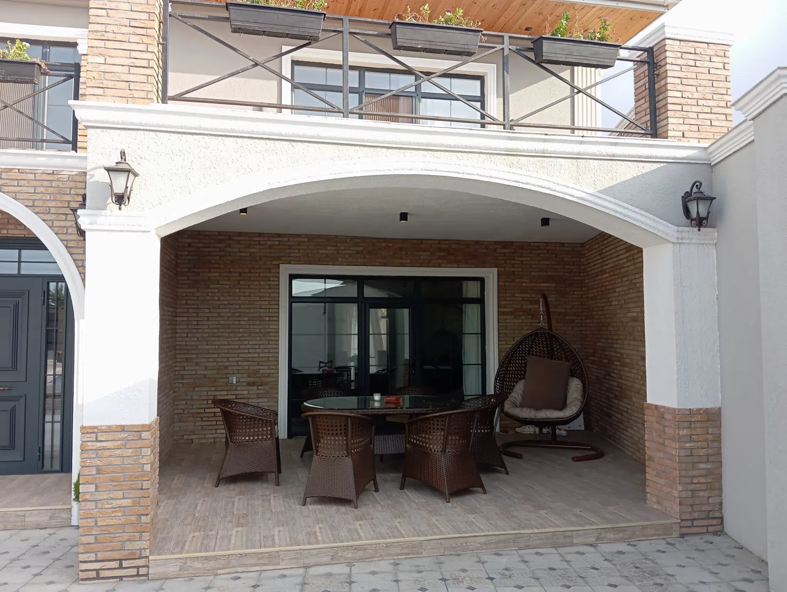 5 otaqlı həyət evi 200 m² - 15 sot torpaq sahəsində satılır