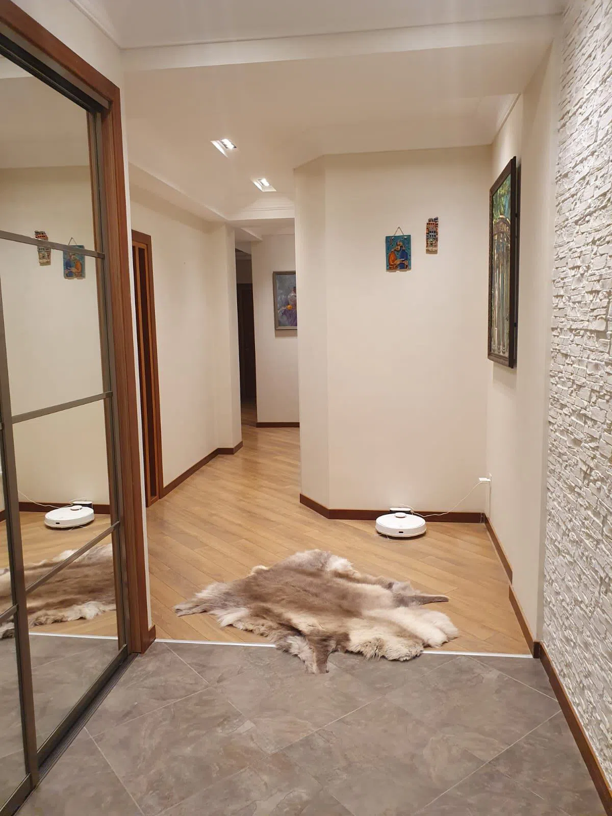 4 otaqlı mənzil 130 m² satılır