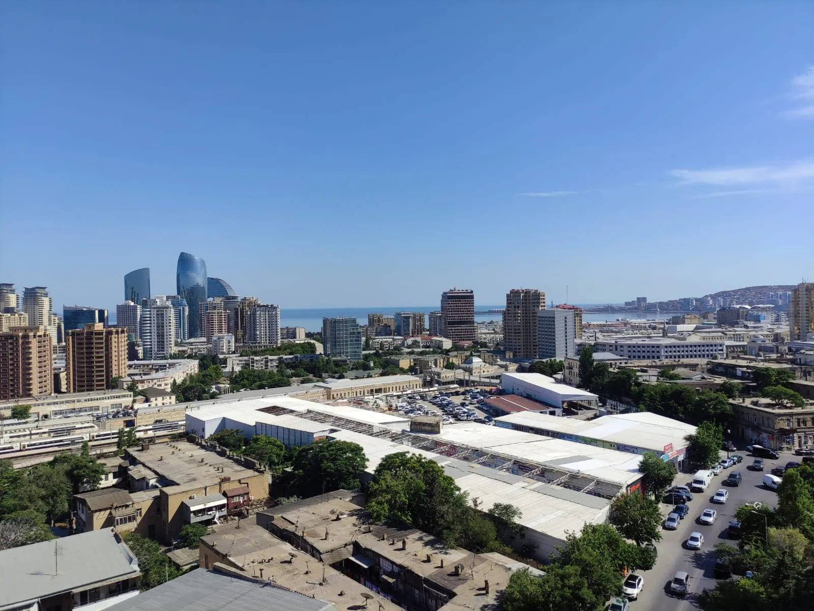 3 otaqlı mənzil 100 m² kirayə verilir — şəkil 12