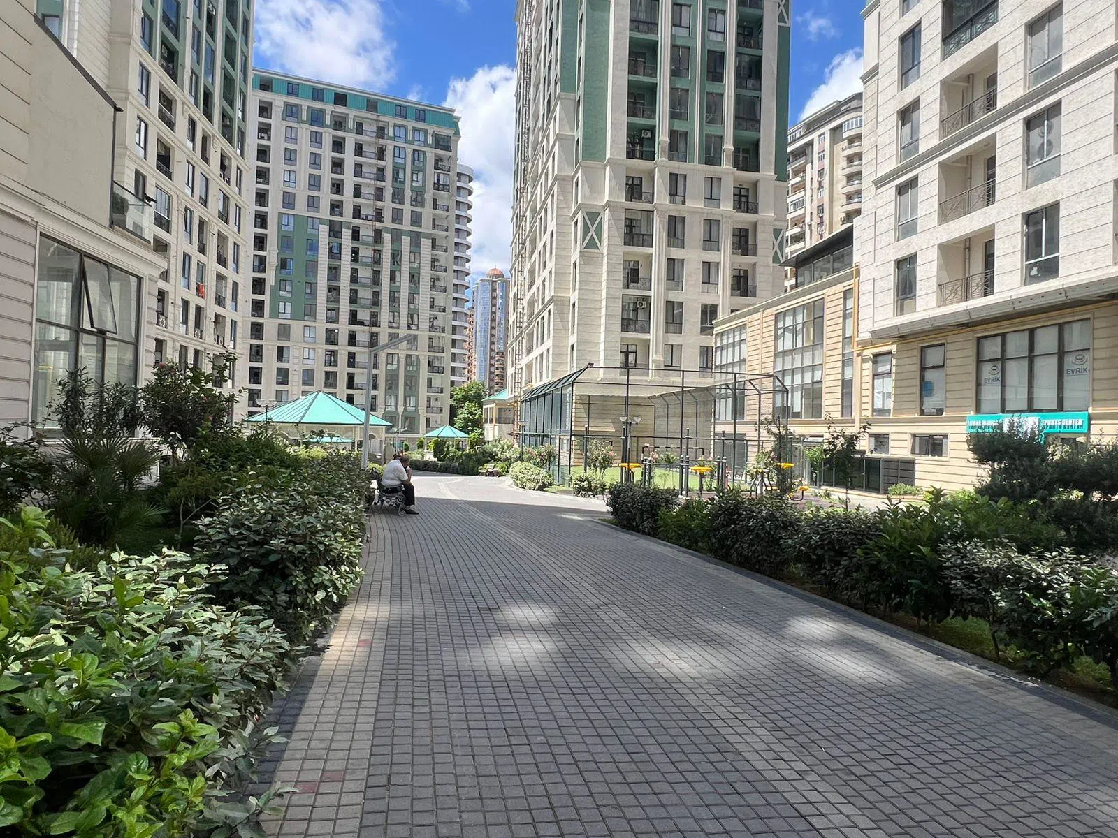 3 otaqlı mənzil 142 m² satılır — şəkil 21