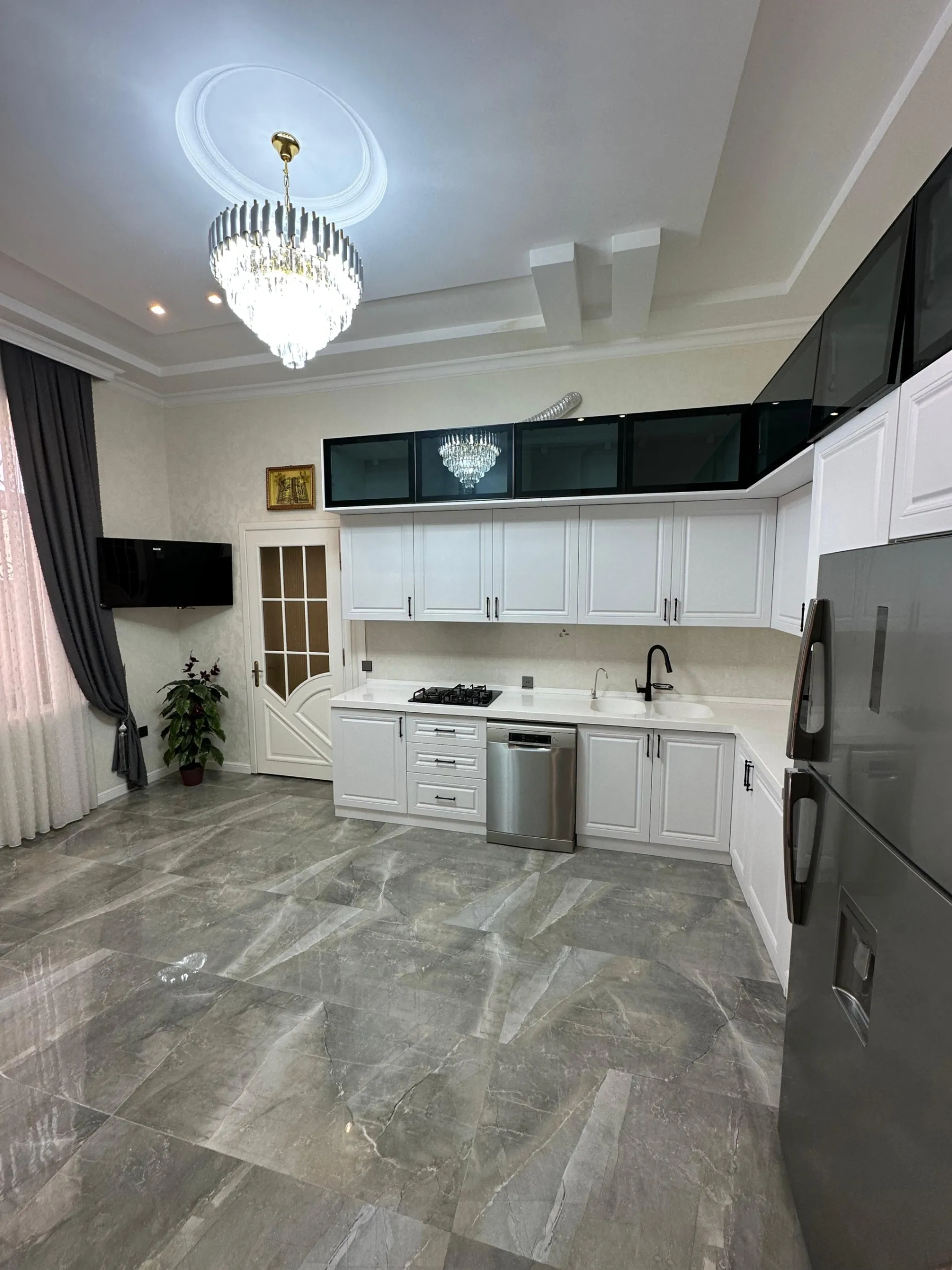 12 otaqlı villa 420 m² - 18 sot torpaq sahəsində satılır — şəkil 4