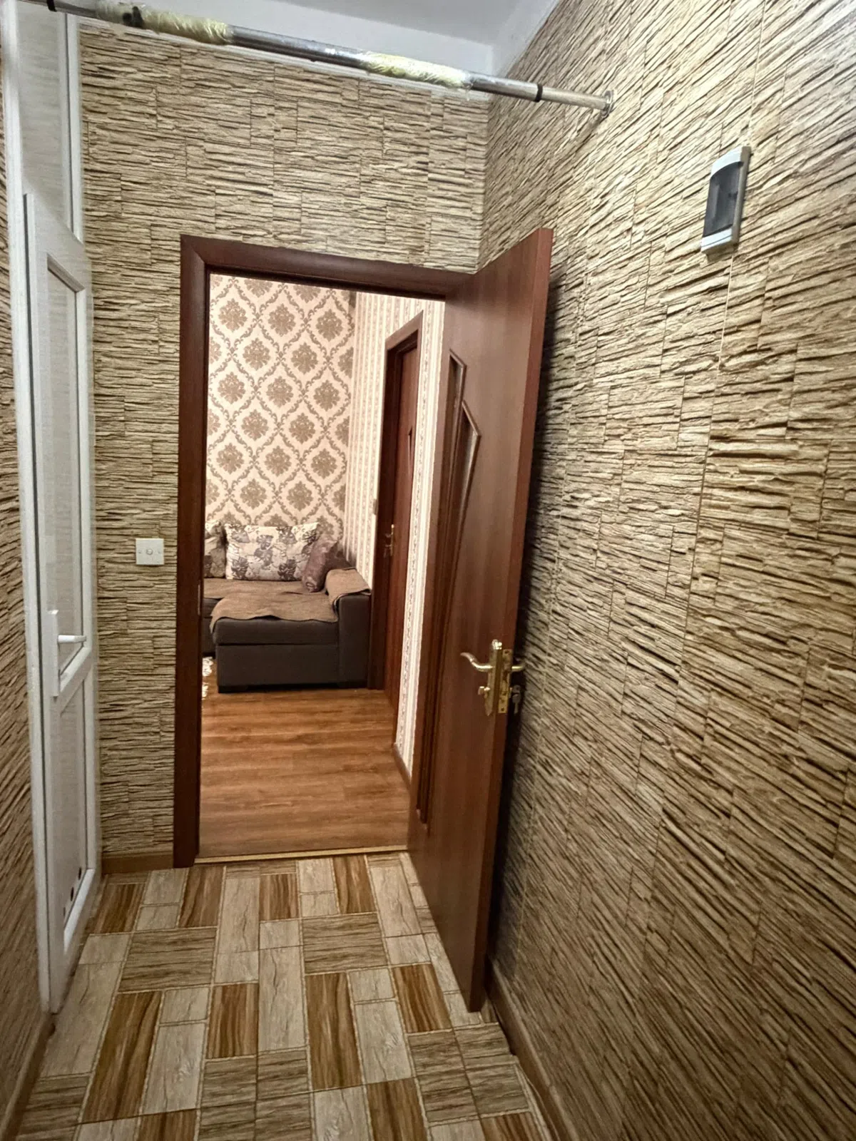 2 otaqlı mənzil 42 m² satılır — şəkil 4