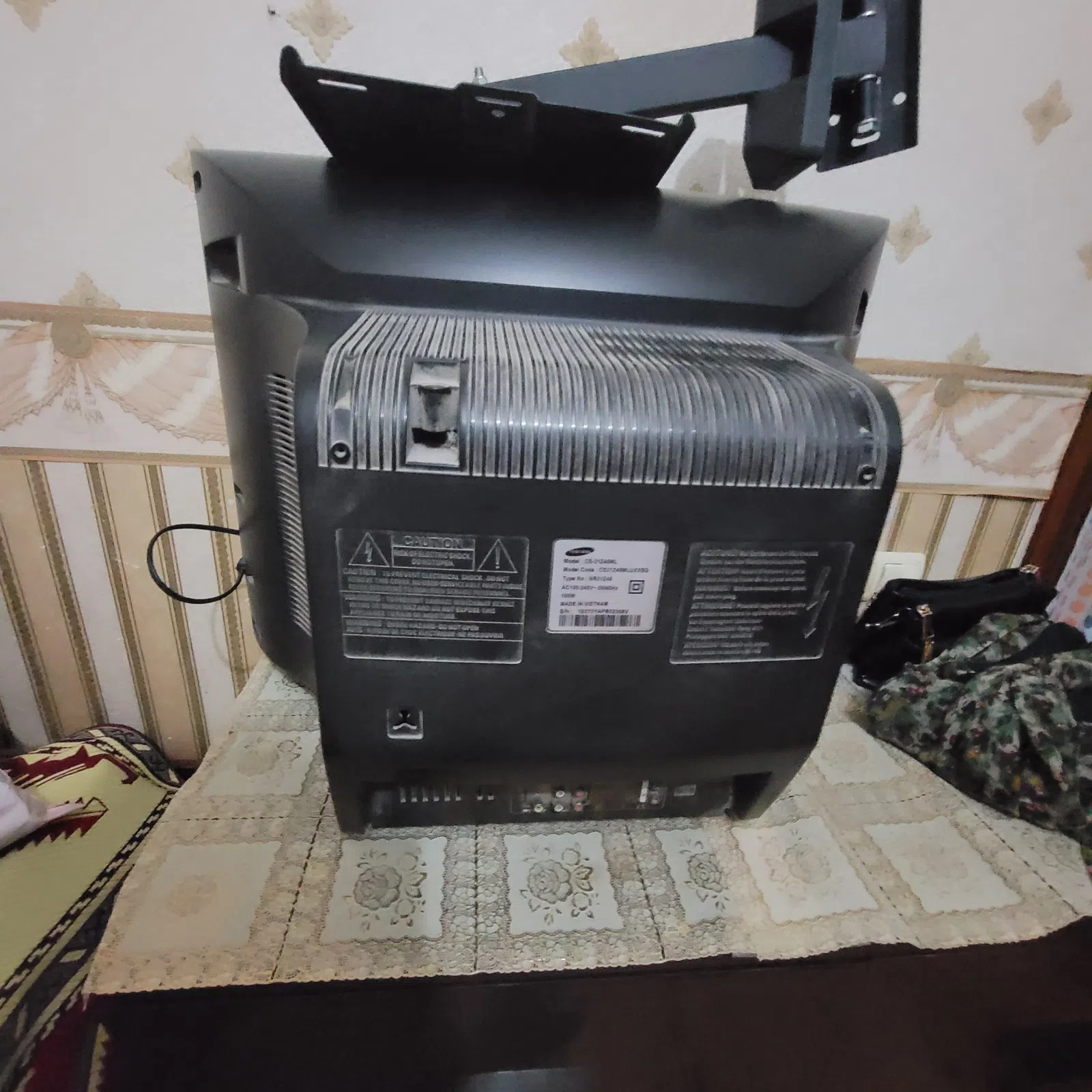 Samsung markalı televizor, LCD/ELED — şəkil 5