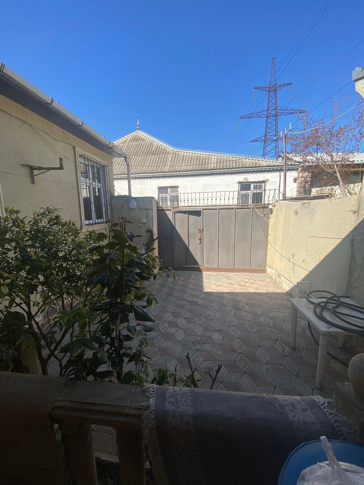 4 otaqlı həyət evi 80 m² - 2 sot torpaq sahəsində kirayə verilir — şəkil 1
