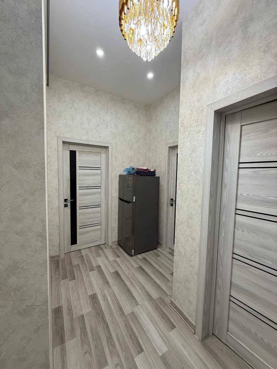 2 otaqlı mənzil 75 m² satılır