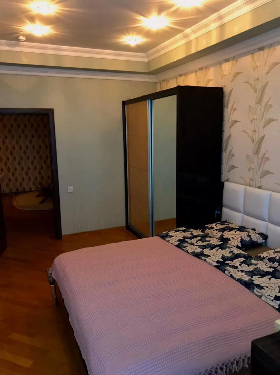 4 otaqlı mənzil 155 m² kirayə verilir — şəkil 7