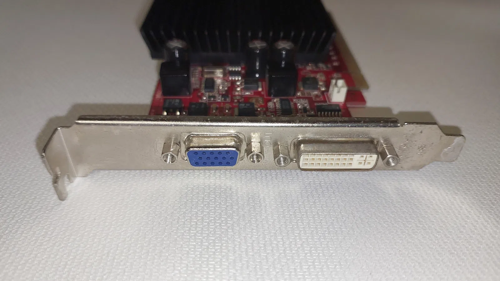 "NVIDIA GeForce 9500 GT" videokart — şəkil 3
