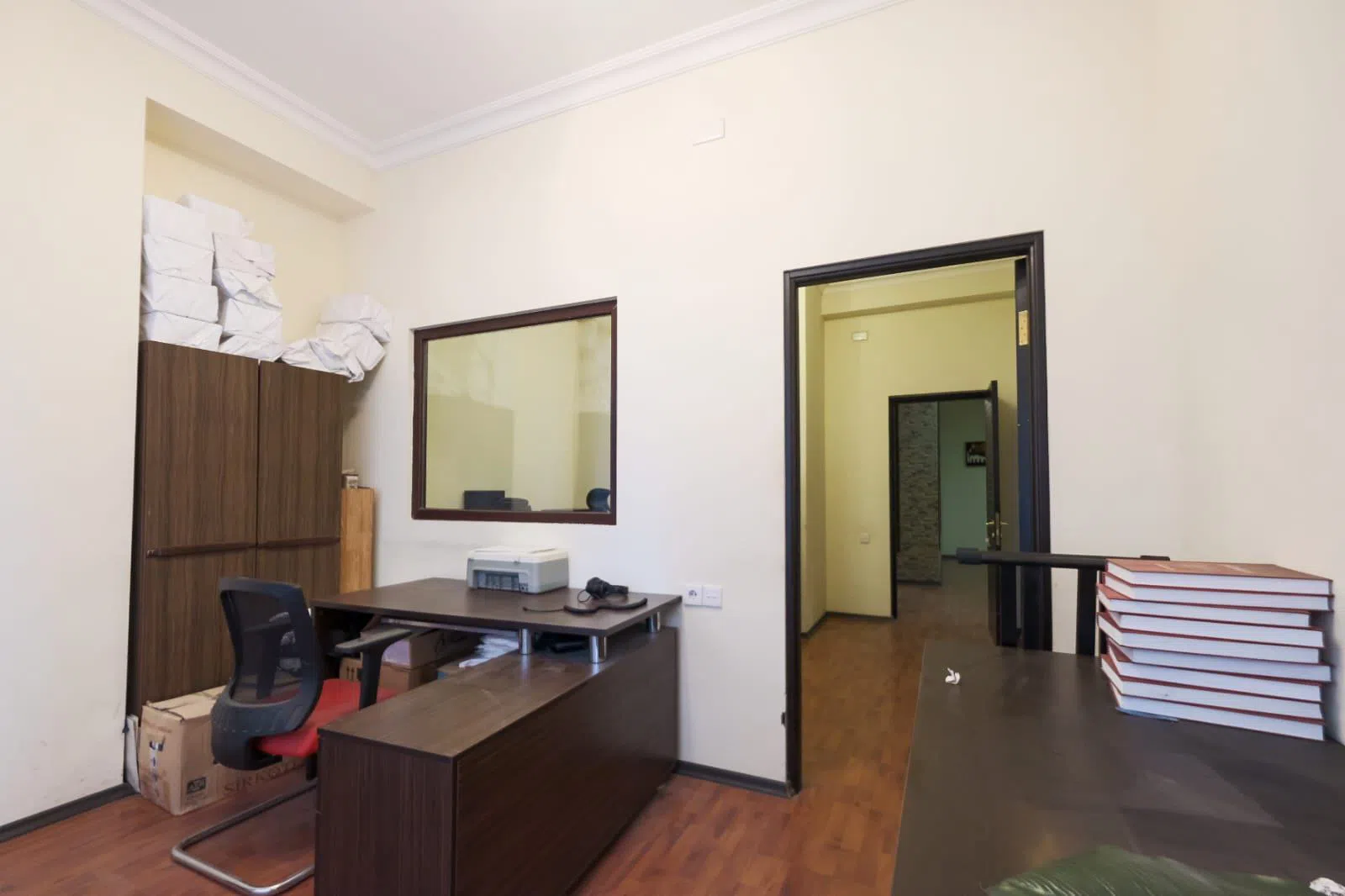 7 otaqlı ofis 200 m² satılır — şəkil 6
