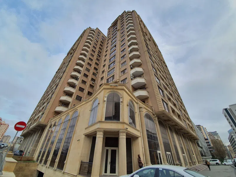 4 otaqlı mənzil 180 m² kirayə verilir — şəkil 1