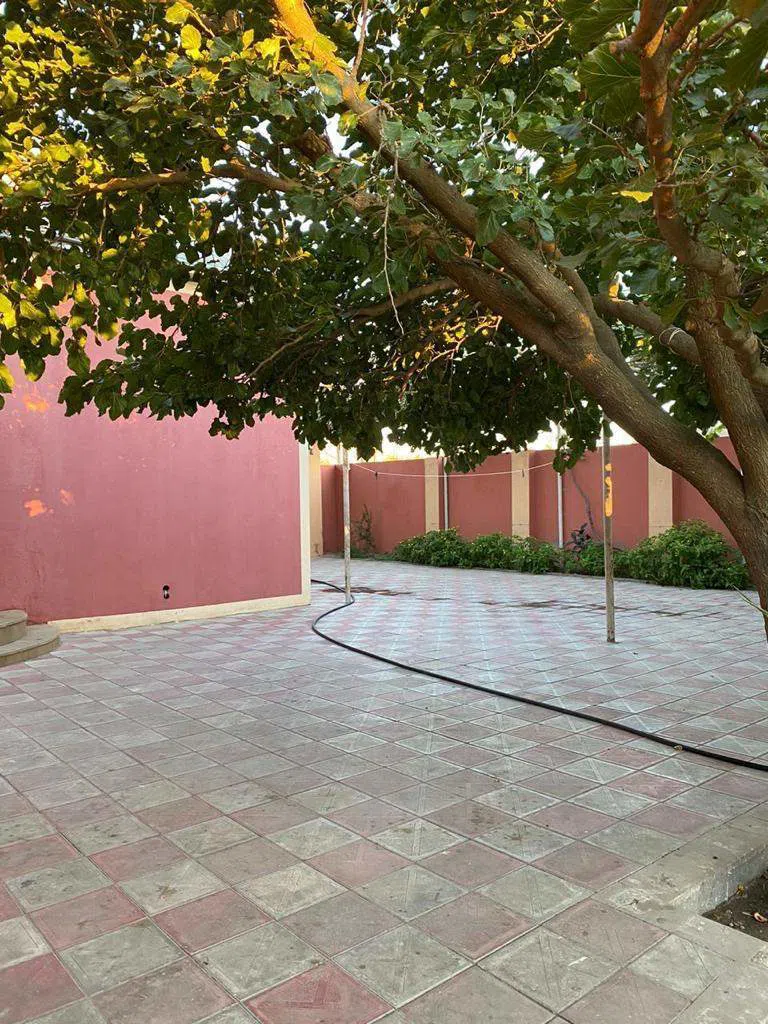 4 otaqlı həyət evi 200 m² - 8 sot torpaq sahəsində satılır
