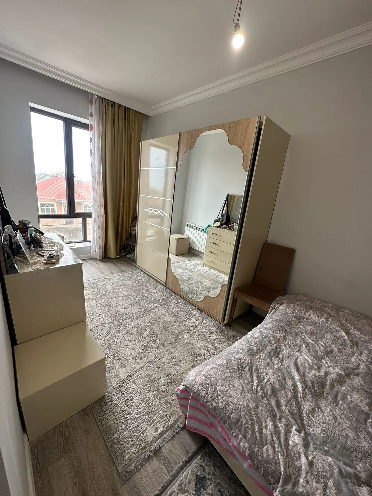 4 otaqlı bağ evi 300 m² 2 sot torpaq sahəsində satılır