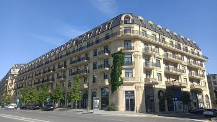 3 otaqlı mənzil 110 m² kirayə verilir