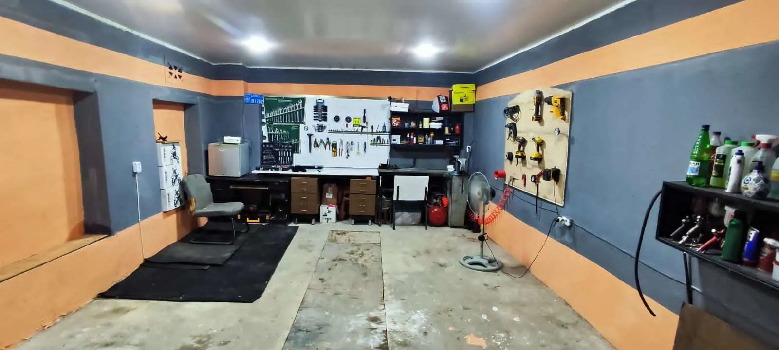 Orta təmirli qaraj, 25 m² satılır