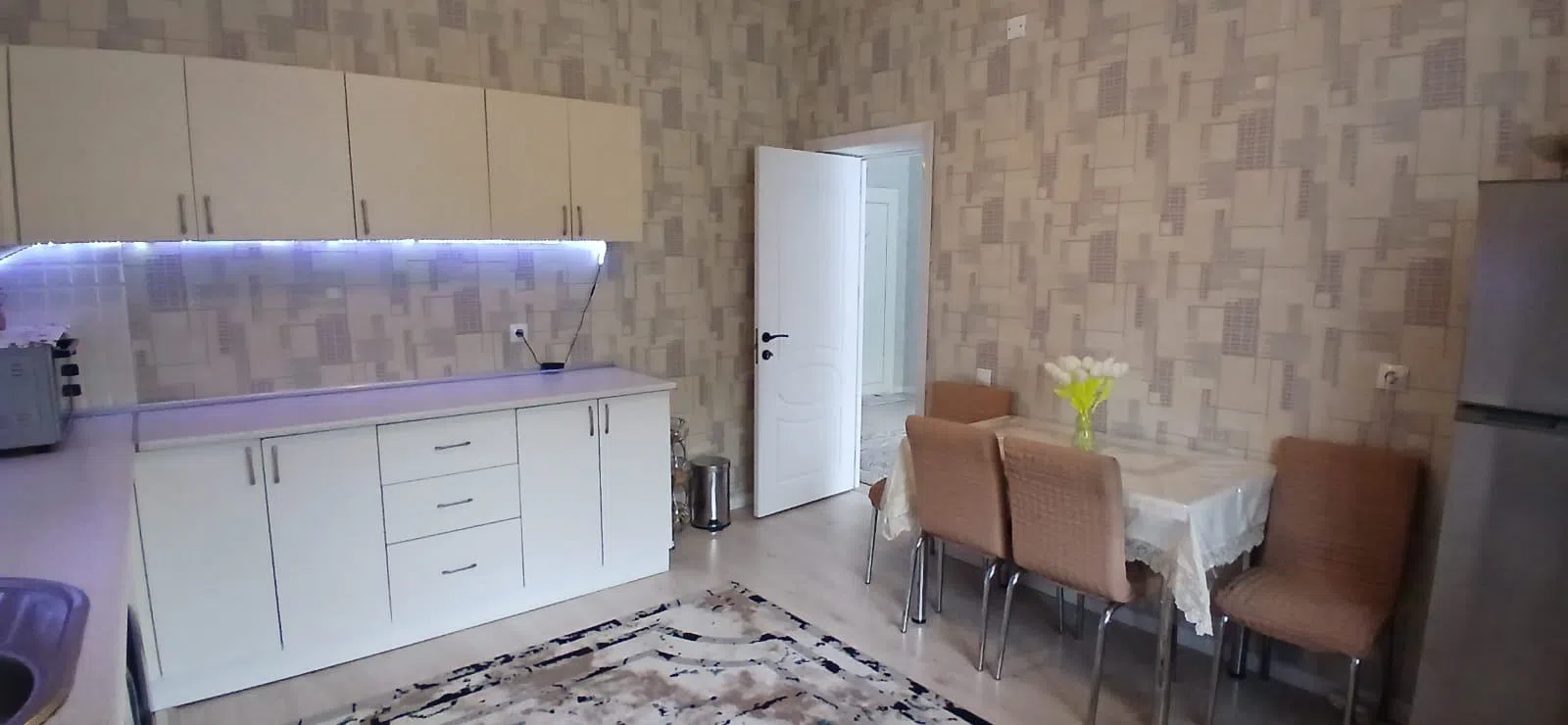 3 otaqlı mənzil 220 m² günlük kirayə verilir — şəkil 8