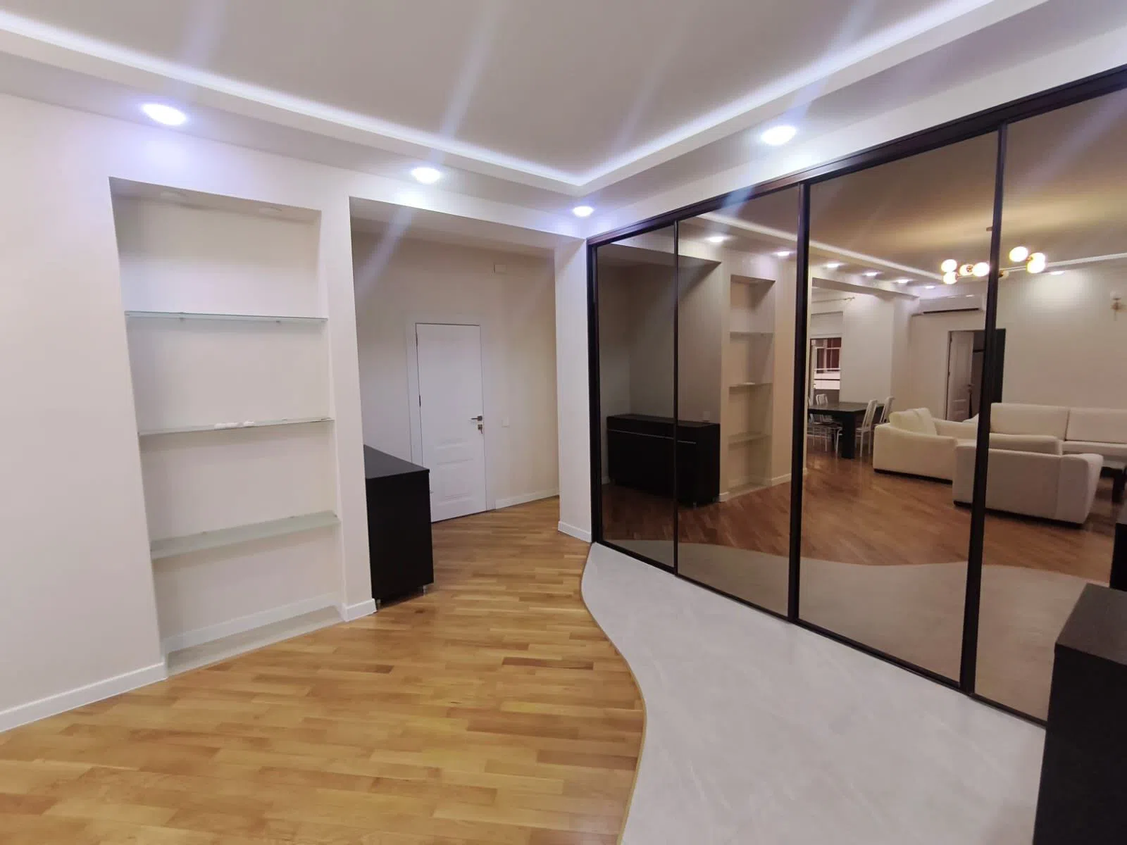 3 otaqlı mənzil 100 m² kirayə verilir — şəkil 5
