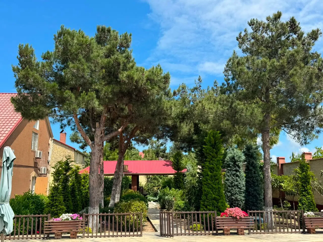 4 otaqlı bağ evi 200 m² satılır — şəkil 2