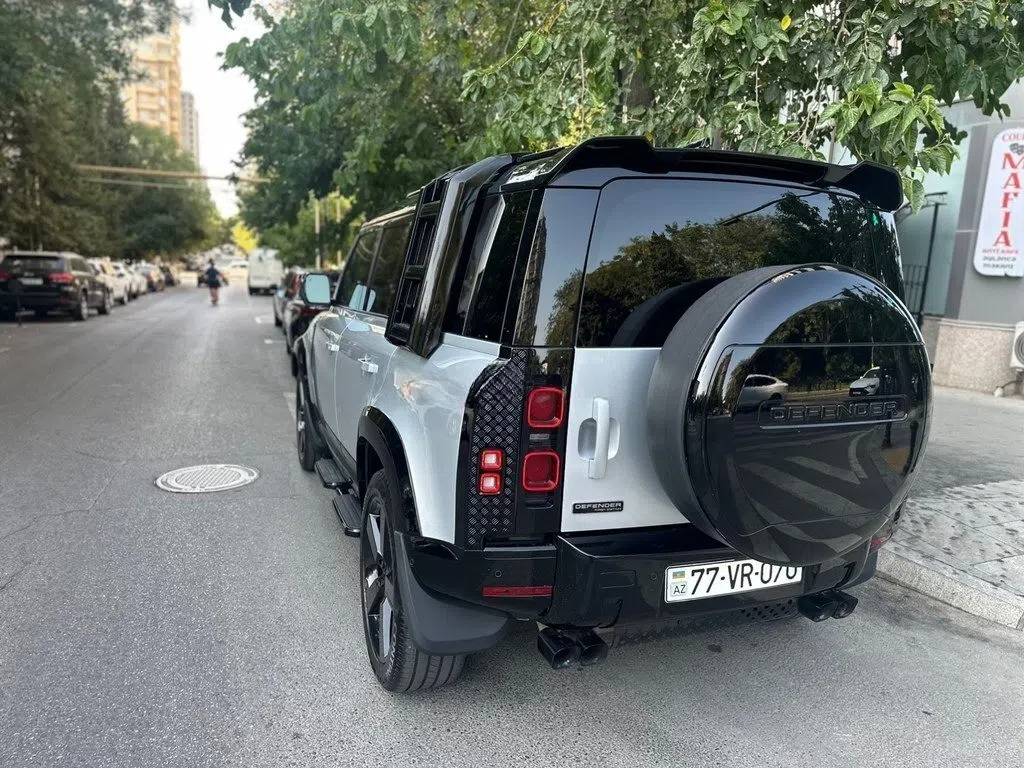 Land Rover Defender, 2020 il, 92000 km — şəkil 16