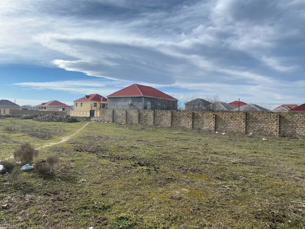 10 sot torpaq sahəsi satılır — şəkil 4