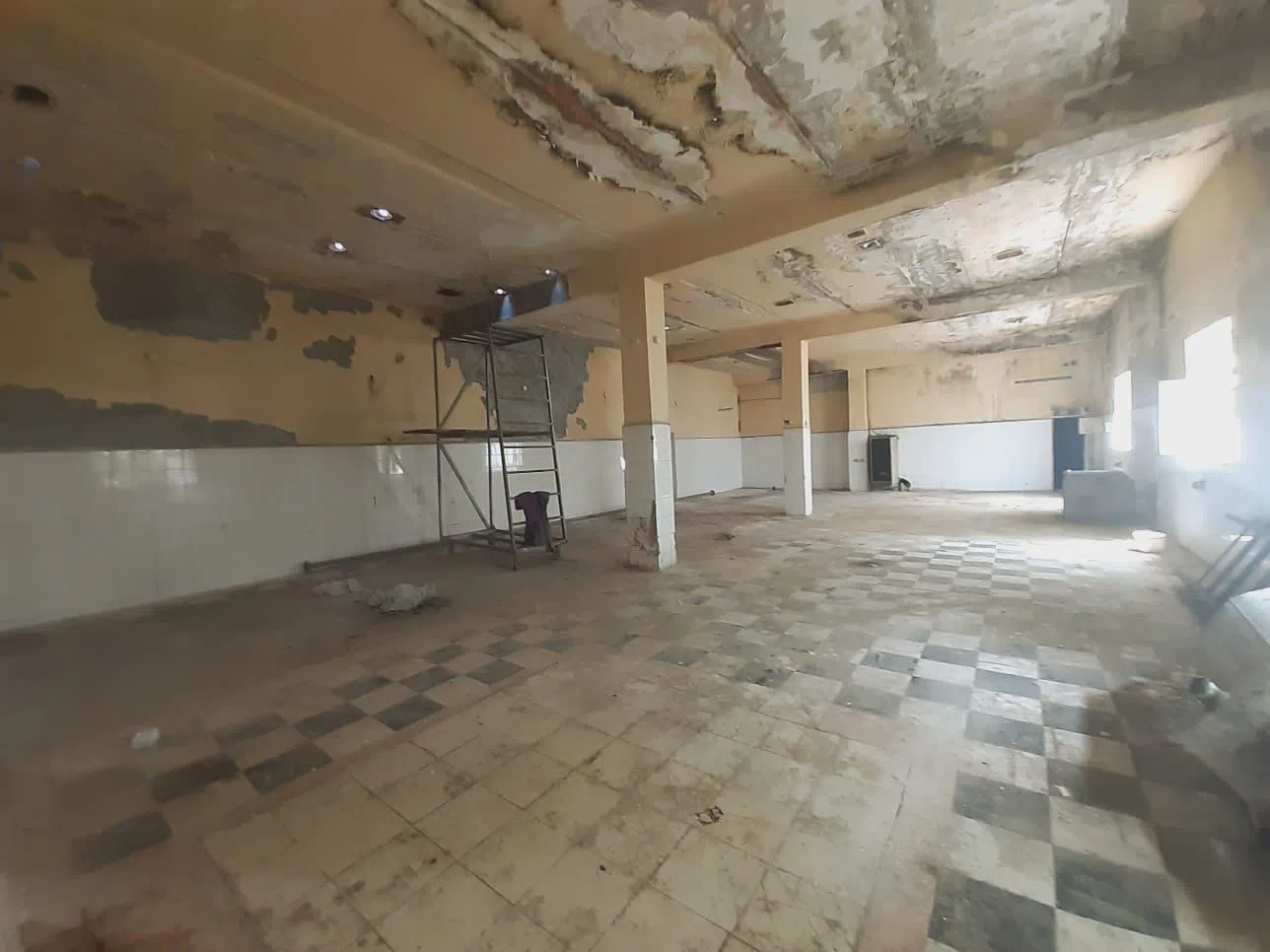 240 m² sahəsi olan anbar kirayə verilir — şəkil 9