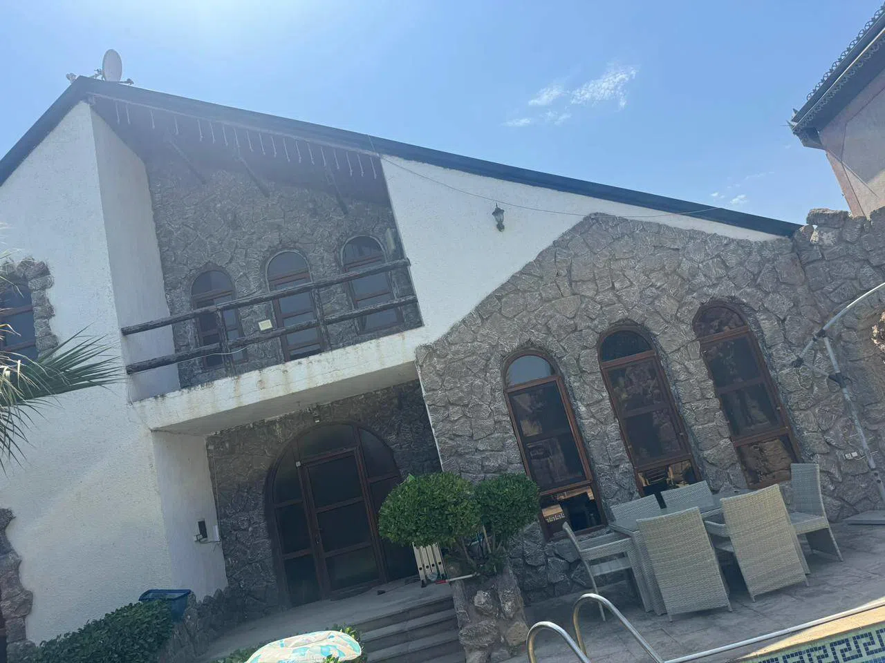 5 otaqlı bağ evi 360 m² 6 sot torpaq sahəsində satılır