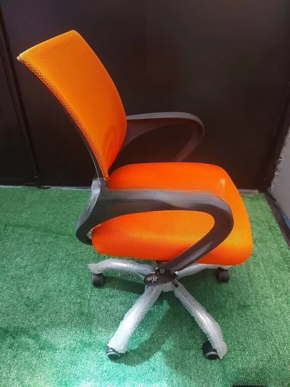 Narıncı rəng, Ofis üçün kreslo — şəkil 3